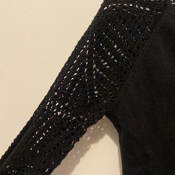 90s Black Crochet Sleeve Top - Picture 2 of 4